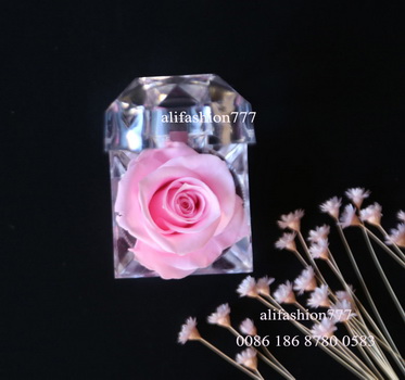 Preserved rose in Crystal Ring Box-05